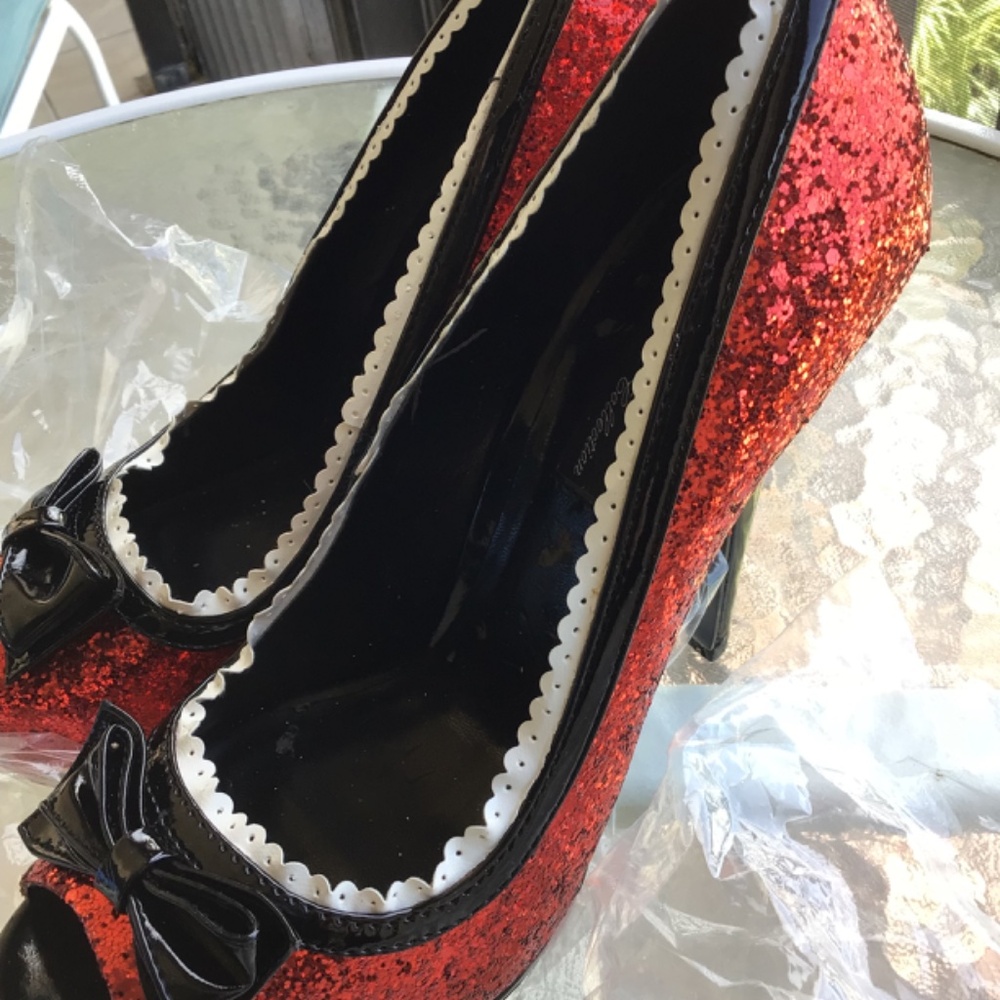 Platform peeptoe Rockabilly Minnie heel NEW